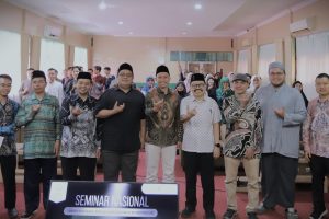 Foto-bersama-usai-pembukaan-Foto-Humas-Baiti-Rahmi-1536×864